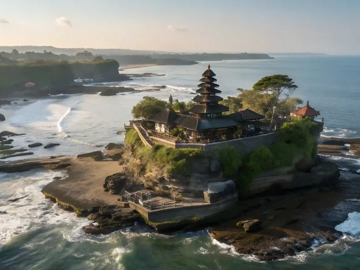 Tanah Lot sea temple on the Tabanan coast, west of the Mengwi corridor